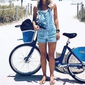 Short overalls